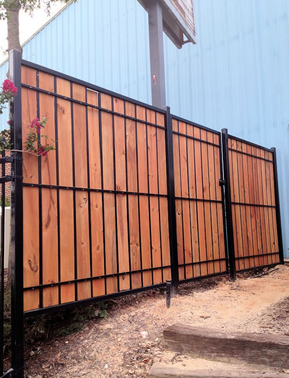 custom-wood-iron-fence-combo_orig